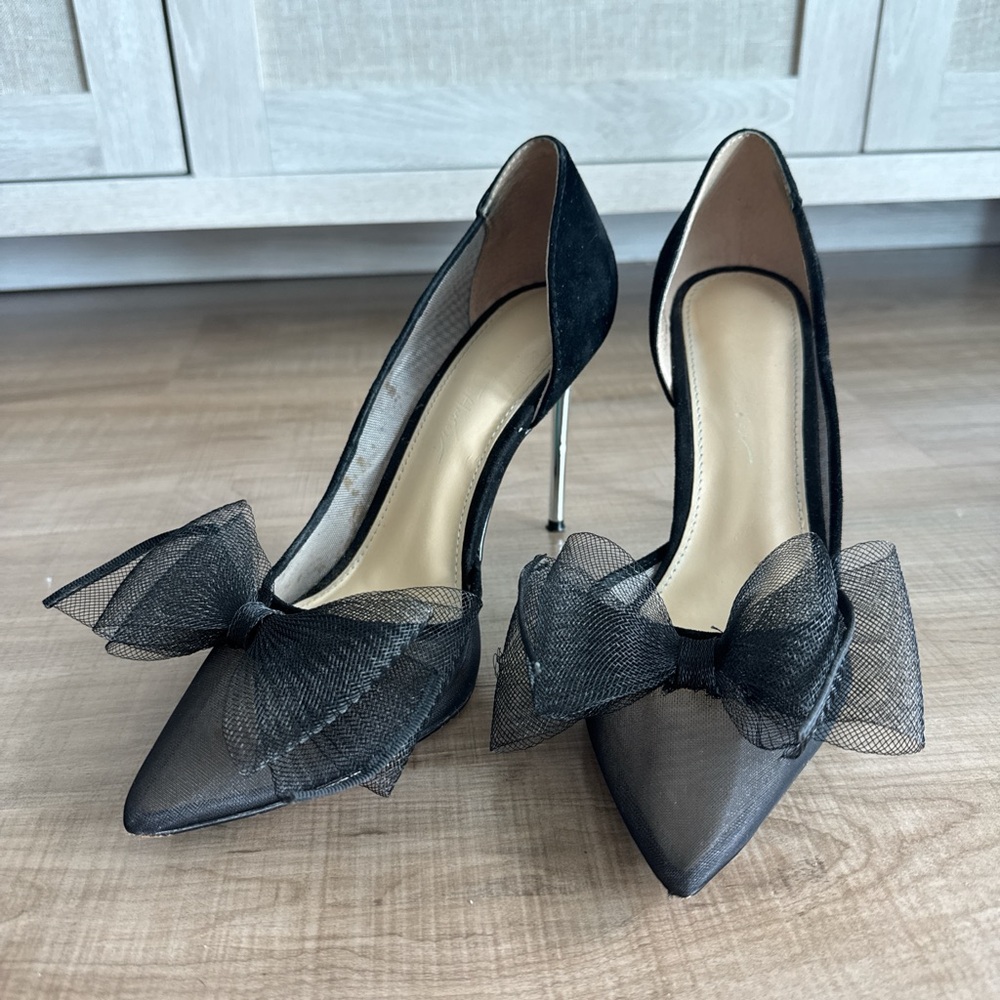 Betsey Johnson Black Mesh Bow Heels